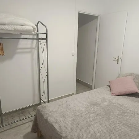 Maison Aux Pieds Des Sources De La Drôme Casa de Férias *